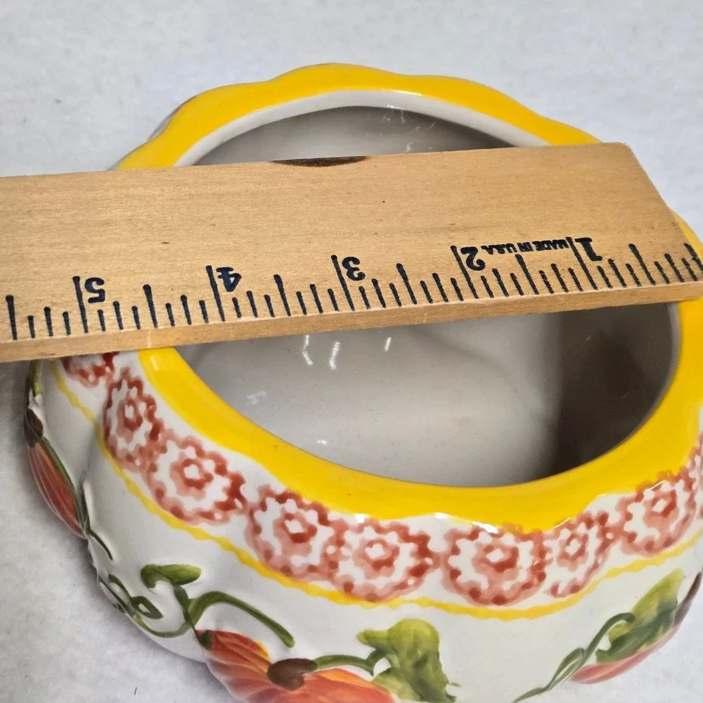Temp-tations by Tara Pumpkin 28 Oz Covered Baker Fall Harvest Casserole Dish